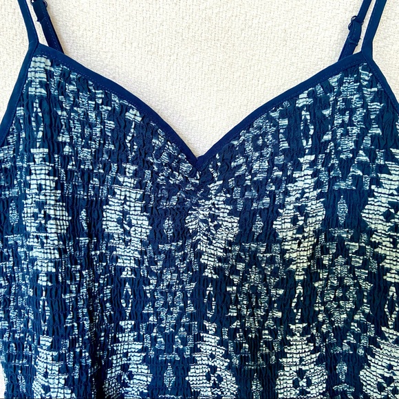 Blue Patterned Smocked Dress - size XL - Picture 4 of 7